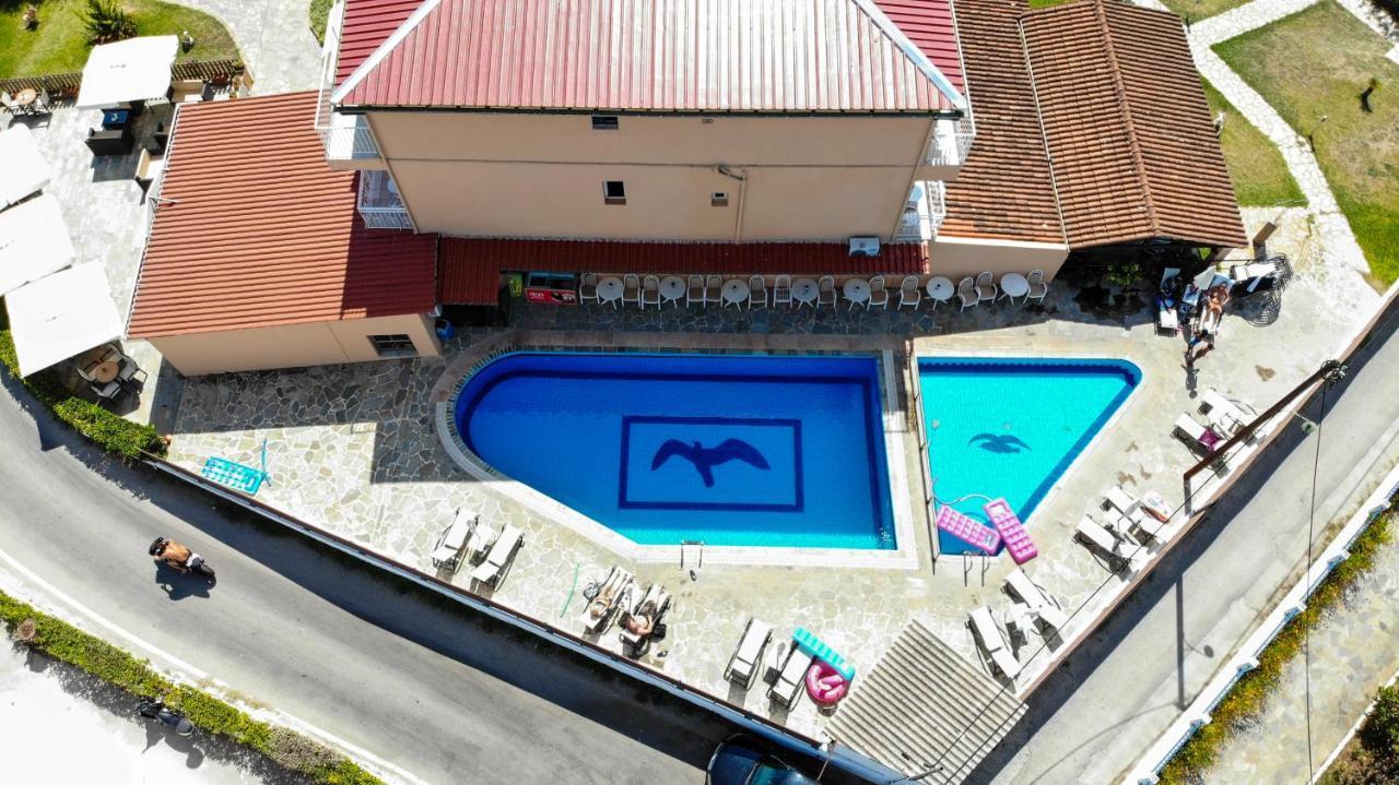 Seabird Hotel Moraitika Dış mekan fotoğraf