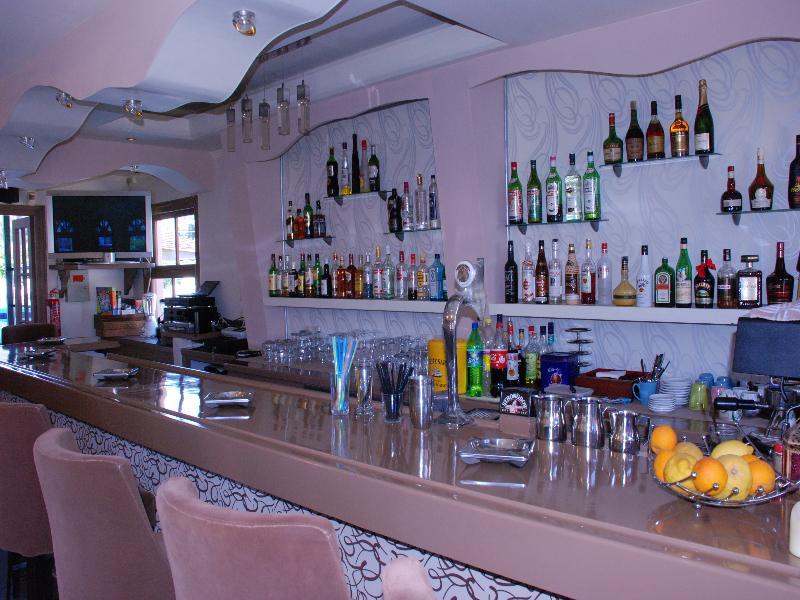 Seabird Hotel Moraitika Dış mekan fotoğraf