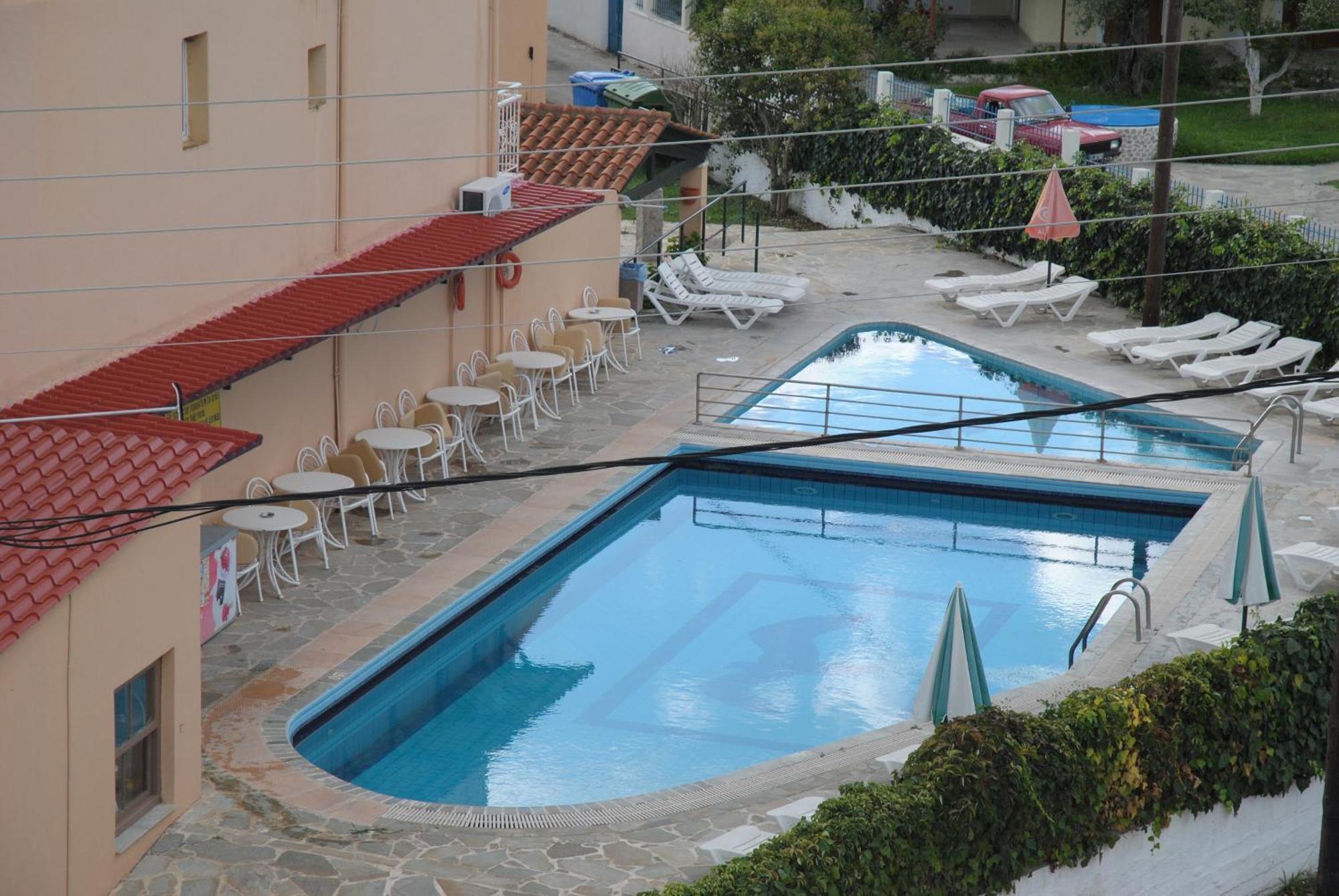 Seabird Hotel Moraitika Dış mekan fotoğraf